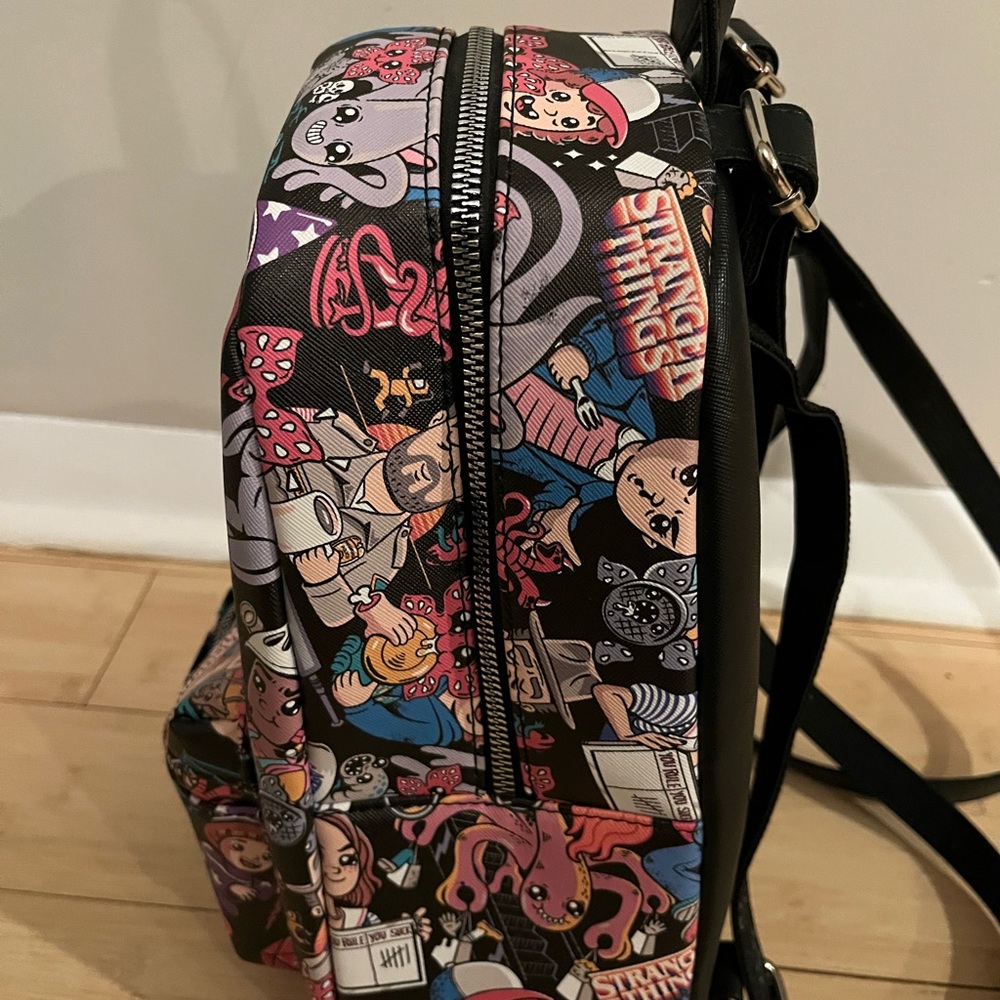 Stranger Things mini Backpack - Picture 2 of 4
